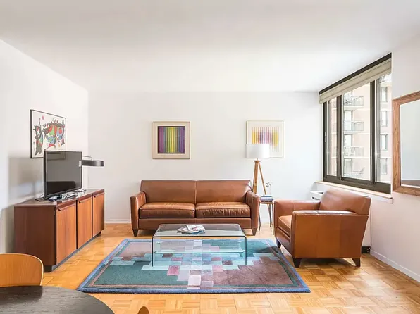 11 Worth Street image 1 of 5