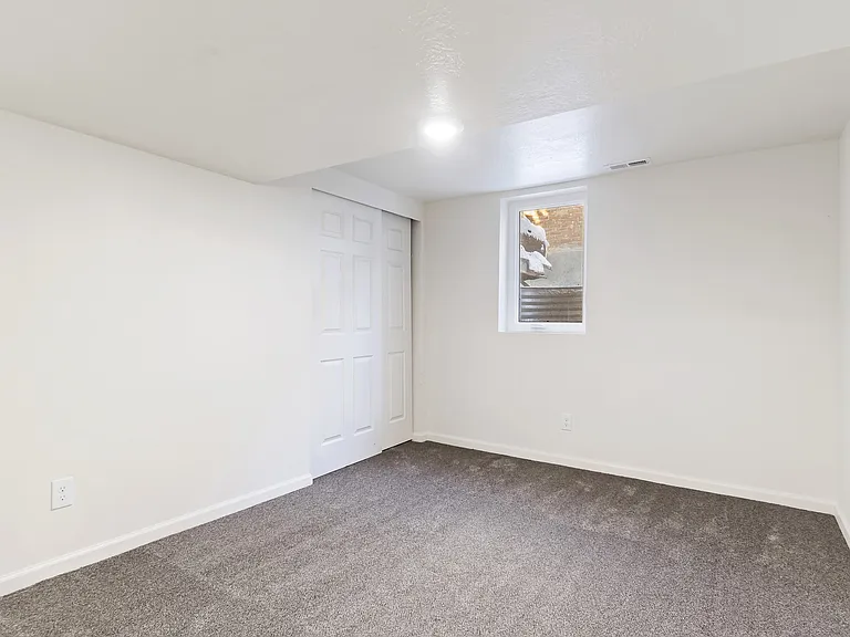 2928 Grant Ave — Photo 11