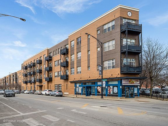 2nd image of 2915 N Clybourn Ave Unit 410
