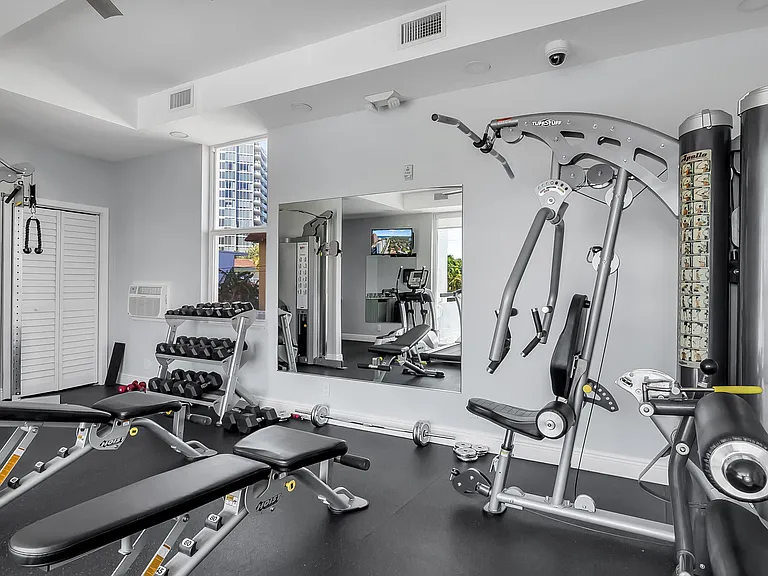 2200 NE 33rd Ave #10K — Photo 30