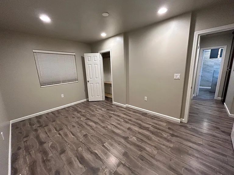 438 Santa Mariana Ave — Photo 13