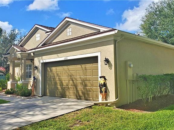 3rd image of 11723 Holly Creek Dr