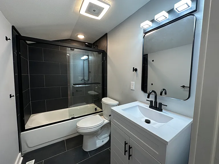 128 Caroline Ave #2 — Photo 12