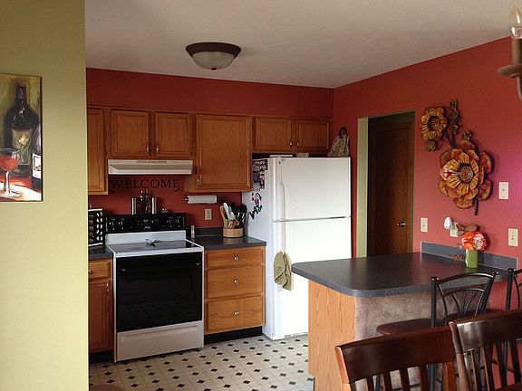 3rd image of 2615 NW 55th St
