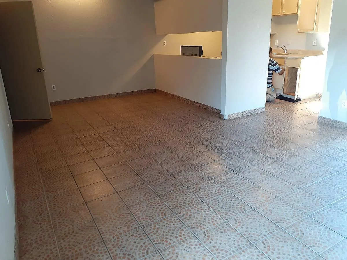 3 bed, 1000 sqft, $1,895 — Photo 4