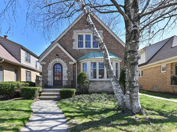 2640 North 68th STREET, Wauwatosa, WI 53213