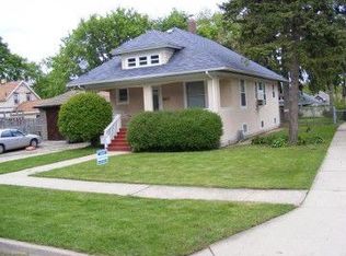 313 Perry St, Elgin, IL 60123