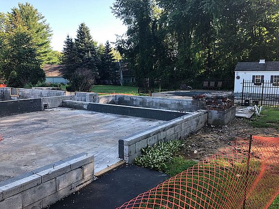 4th image of 27 Cloverleaf Dr