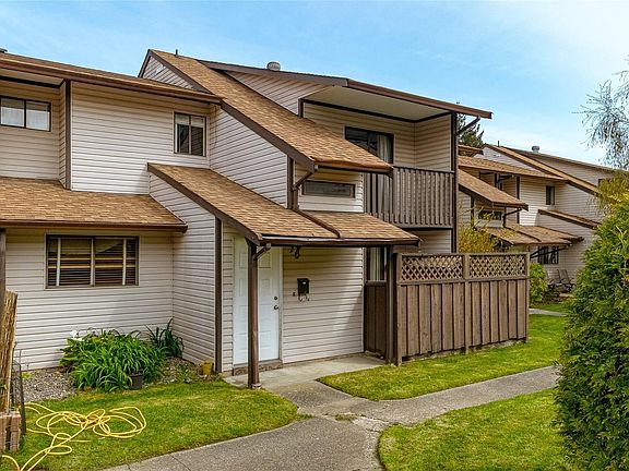 3rd image of 1506 Admirals Rd #16