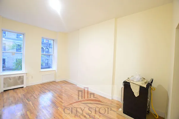 Rented by City Stop Realty | media 5
