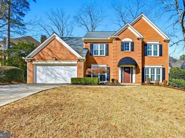 120 Willow Brook Dr, Roswell, GA 30076