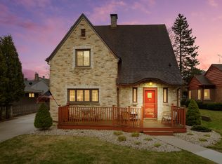 609 Waldo Blvd, Manitowoc, WI 54220