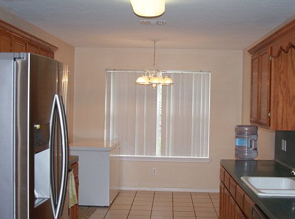 5th image of 2103 E 20th St #10