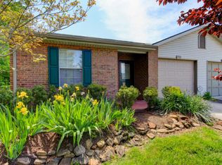 1900 Barbridge Way, Powell, TN 37849
