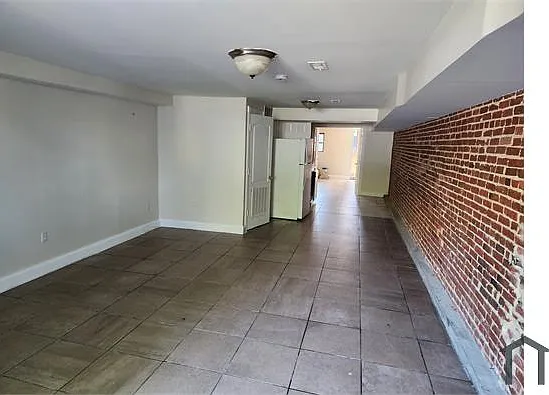 207 E North Ave #A — Photo 1