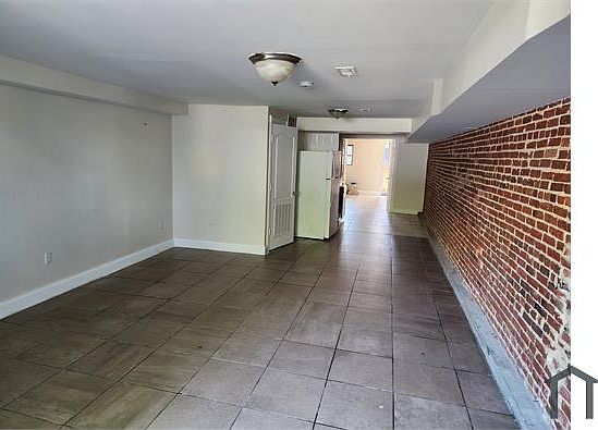 1st image of 207 E North Ave #A