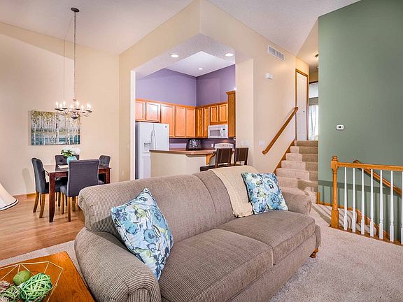 3rd image of 5176 Farnham Dr N