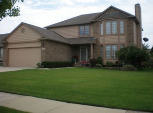 34108 Cherry Hill Ln, Chesterfield, MI 48047