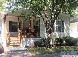 12 Village Rd, Morganville, NJ 07751