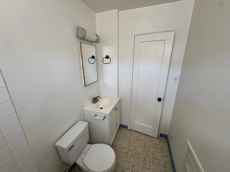 4621-4623 N Banner Dr — Photo 11