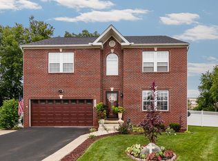 3203 Lauren Fields Dr S, Groveport, OH 43125