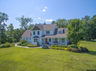 11 Saratoga Farm Rd, Malta, NY 12020
