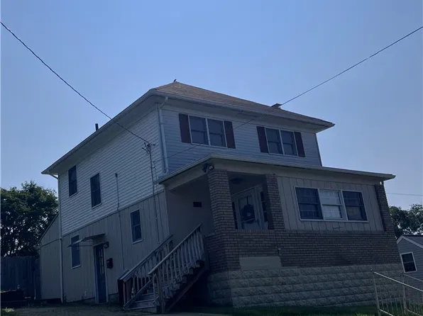 226 Cherry Ave, Houston, PA 15342
