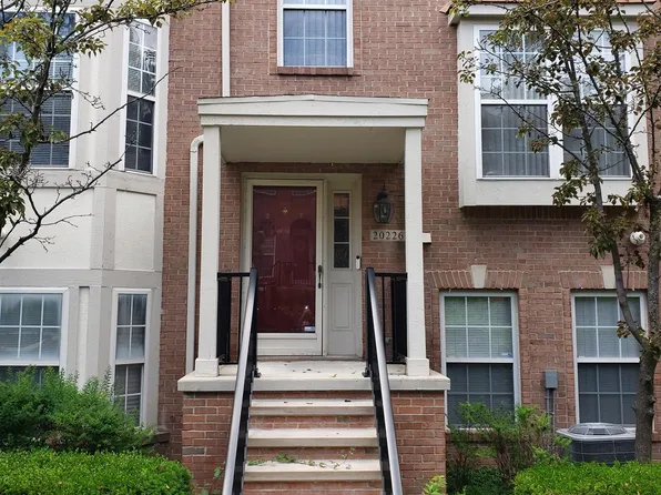 20226 Rodeo Ct, Southfield, MI 48075