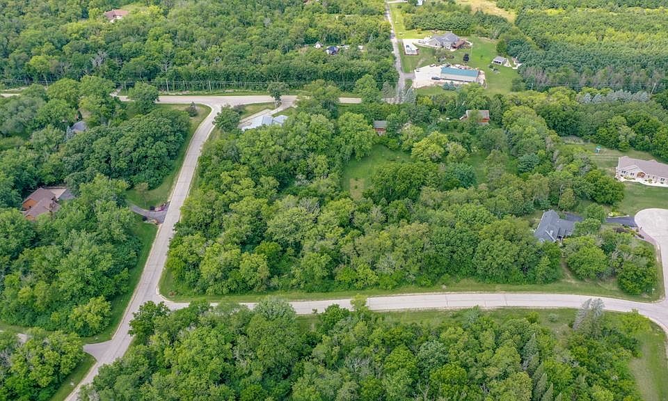 2nd image of L9 N Vista Ln