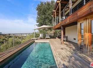 2835 Oak Point Dr, Los Angeles, CA 90068