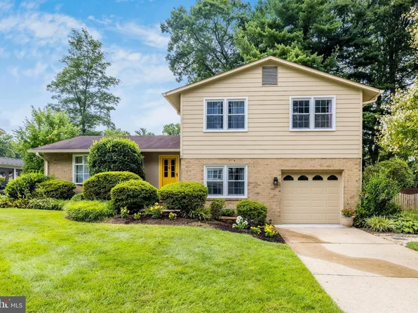 10406 Headly Ct, Fairfax, VA 22032