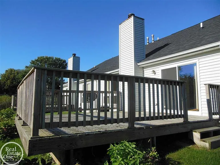 29800 Riverside Bay Ct — Photo 7