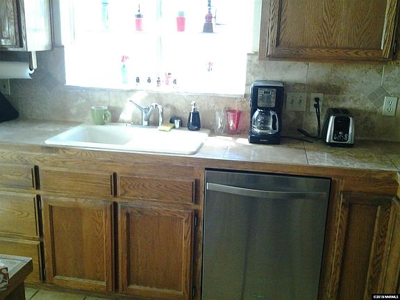 4th image of 2658 Gordon Ave