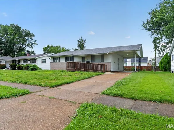 495 Benne Dr, Florissant, MO 63031