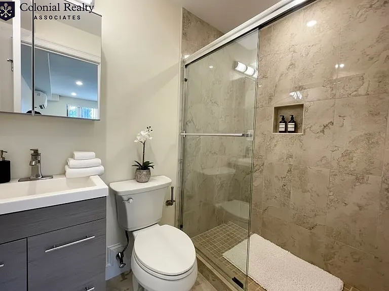 1034 Commonwealth Ave #202 — Photo 7