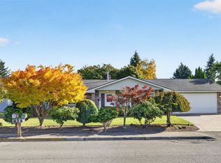 Kingsgate, Burlington, WA 98233