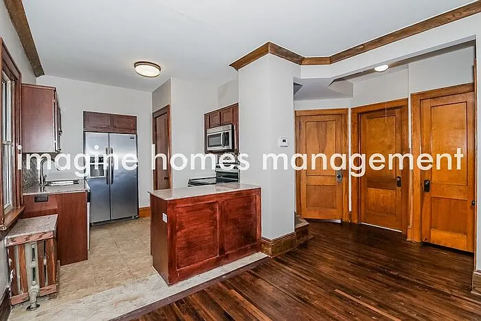 3944 Van Nest Ave — Photo 5