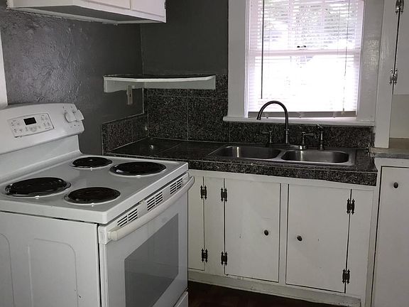 5th image of 231 10th Ave N #5