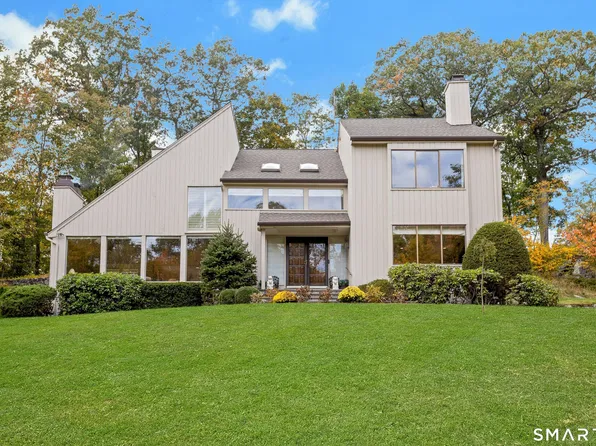 30 Ridge Brook Lane, Stamford, CT 06903