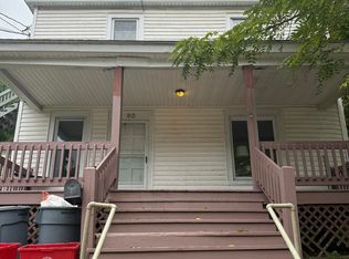 93 Main St, Dallas, PA 18612