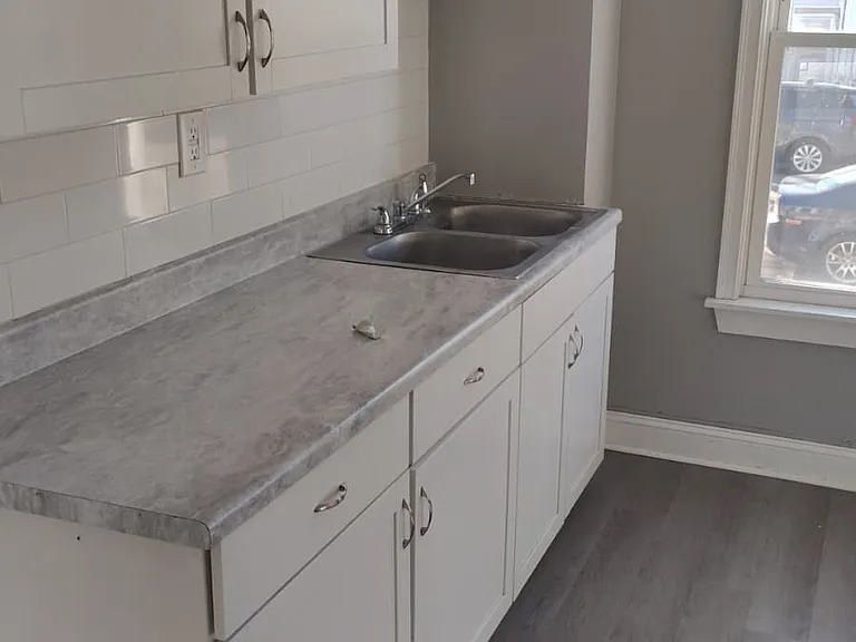 949 Kishwaukee St #1 — Photo 6
