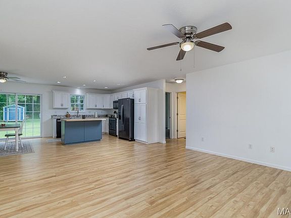 4th image of 1316 Jessalinn Dr