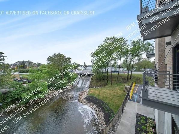 120 S Broadway St #304, Lake Orion, MI 48362