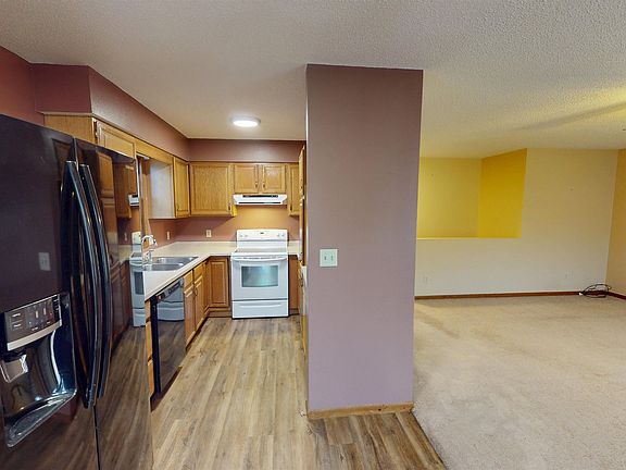 4th image of 1706 Kilbourn Ave