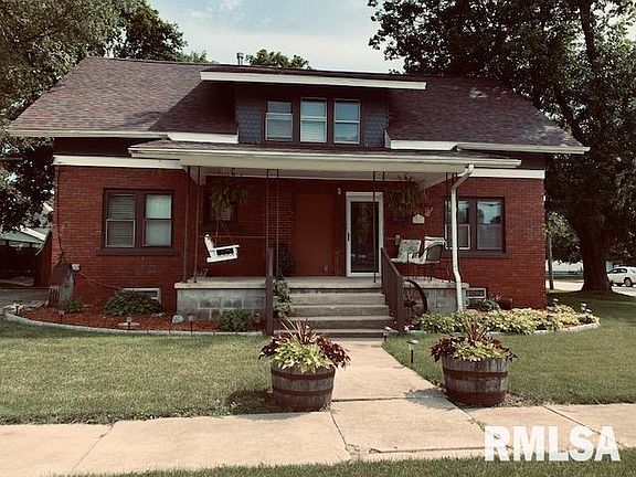 2nd image of 206 W Pearl St