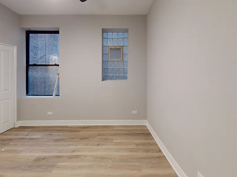 2403 N Kedzie Blvd #2 — Photo 9
