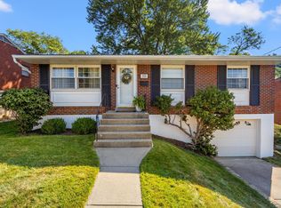 111 Valley View Dr, Southgate, KY 41071