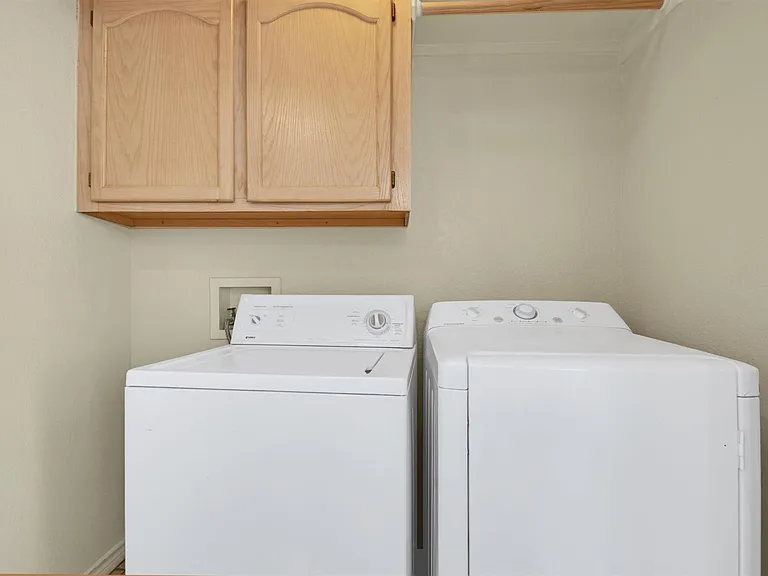 2016 Castle Gate Cir — Photo 9