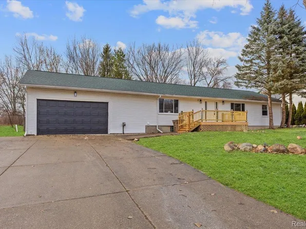 1709 N Stirling Ave, Pontiac, MI 48340