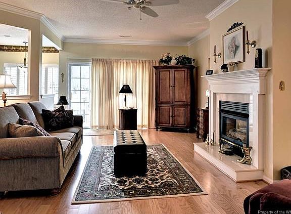 5th image of 3852 Cromwell Ln #Na